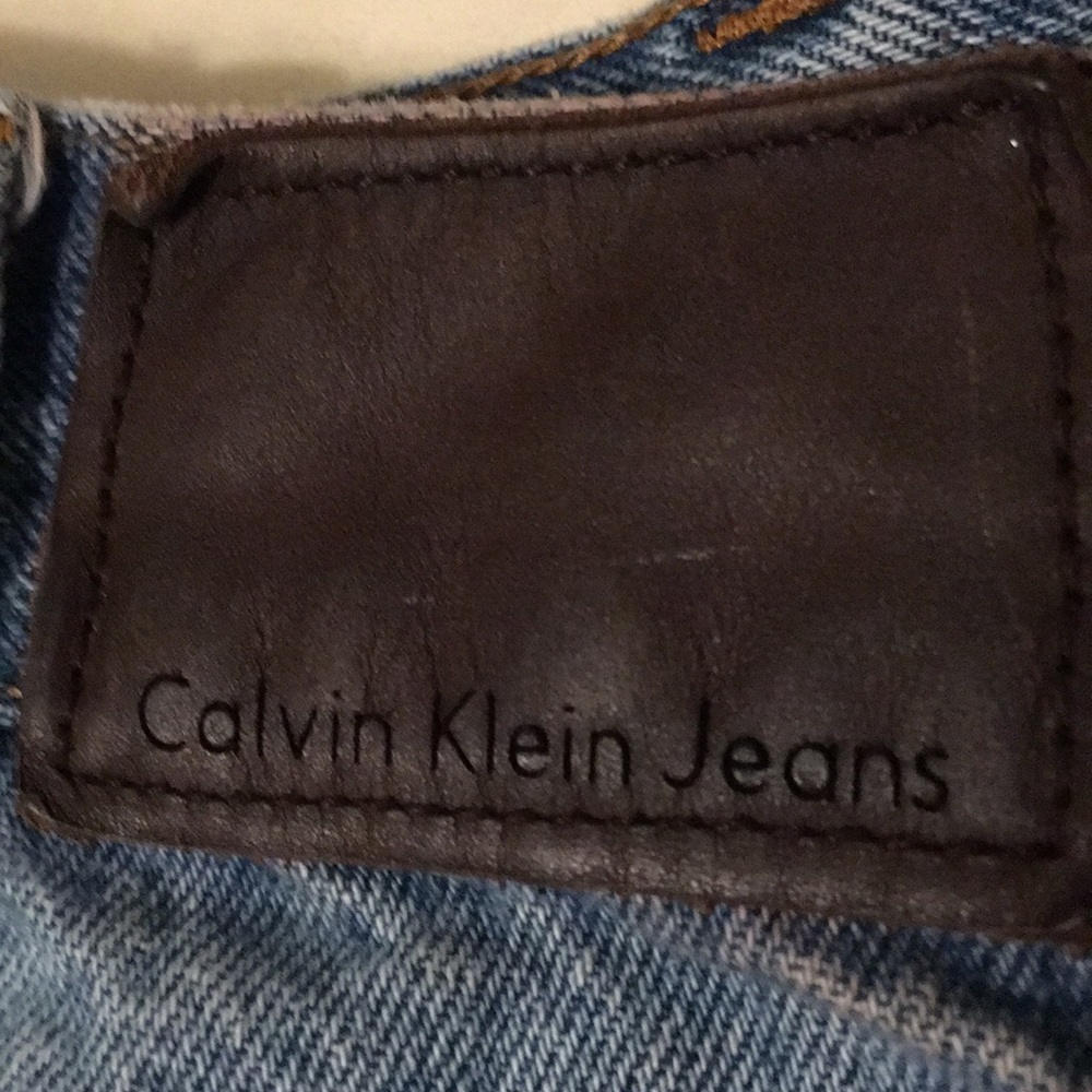 Calvin Klein Jeans (40 w X 43 l ) - Picture 3 of 8
